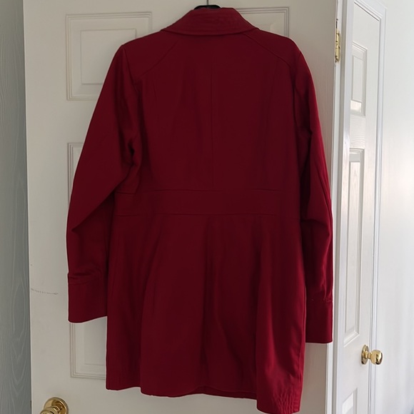 Red fall cotton coat. Beautiful details - Picture 4 of 6